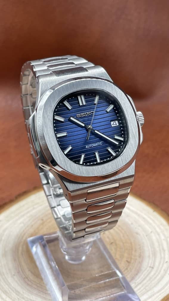Nautilus Dark Blue
