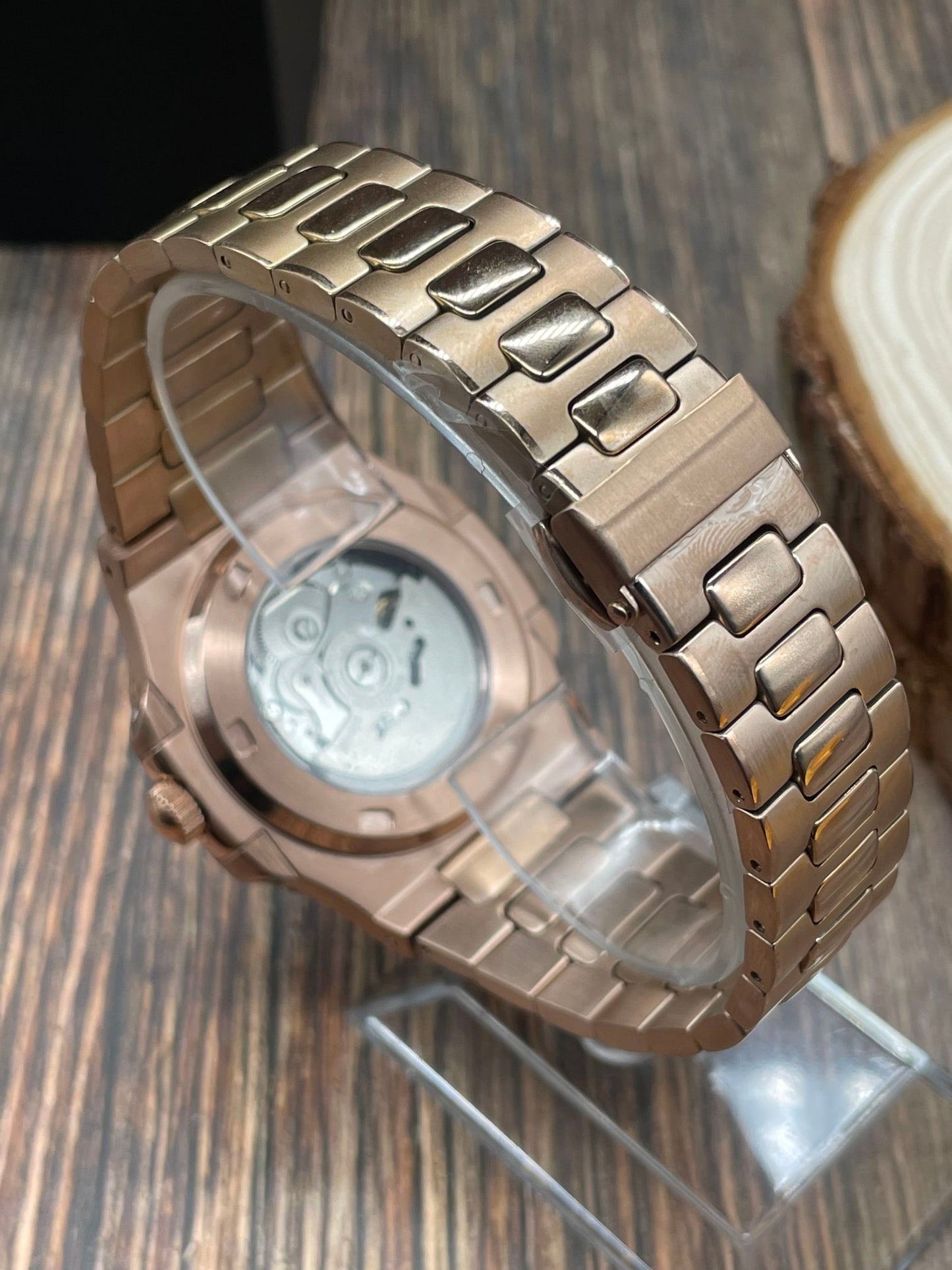 Nautilus Open-Heart Brown & Rose Gold